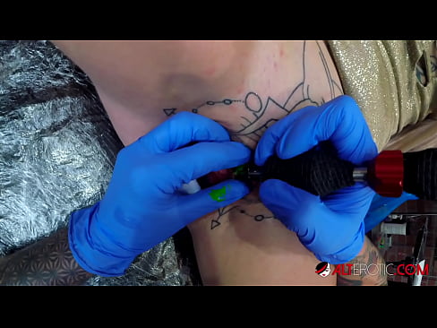 ❤️ Sully Savage ea nang le li-tattoo tse chesang haholo o ile a fumana tattoo clitoris ea hae ho st.pornovore.ru ❌❤